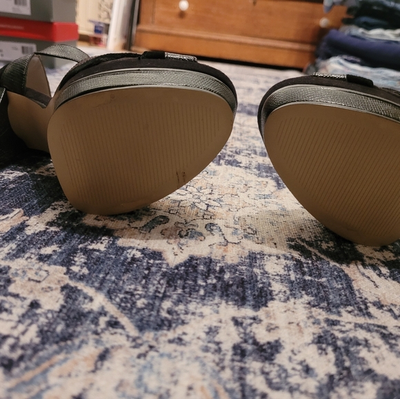 Nine West suede and leather platform heels sz 5.5 - Picture 3 of 4